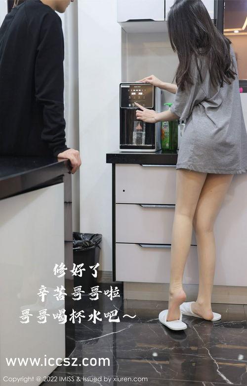 网红富婆吃瓜事件,揭秘背后真相与争议 网红富婆吃瓜事件,揭秘背后真相与争议
